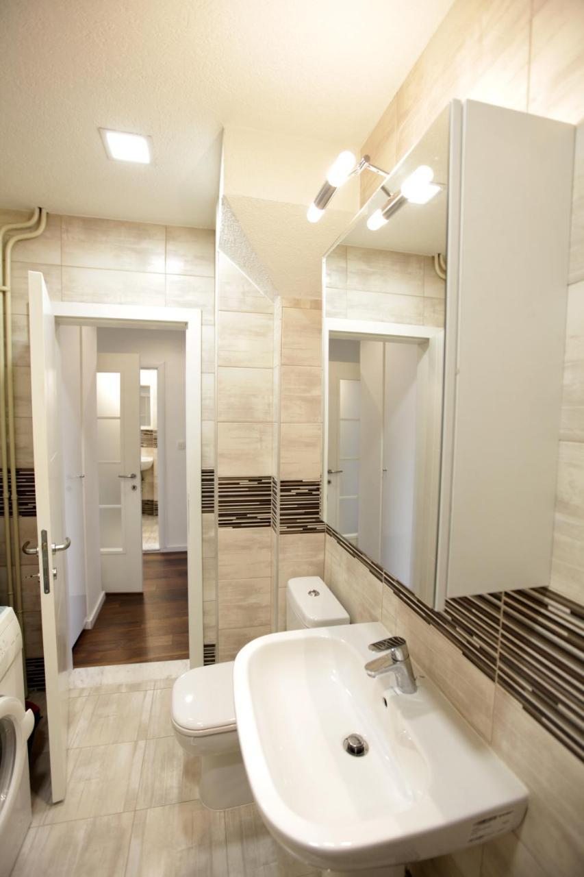 Brick Apartment On Macedonia Pedestrian Street Скоп'є Екстер'єр фото