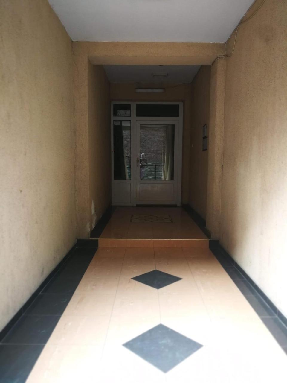 Brick Apartment On Macedonia Pedestrian Street Скоп'є Екстер'єр фото